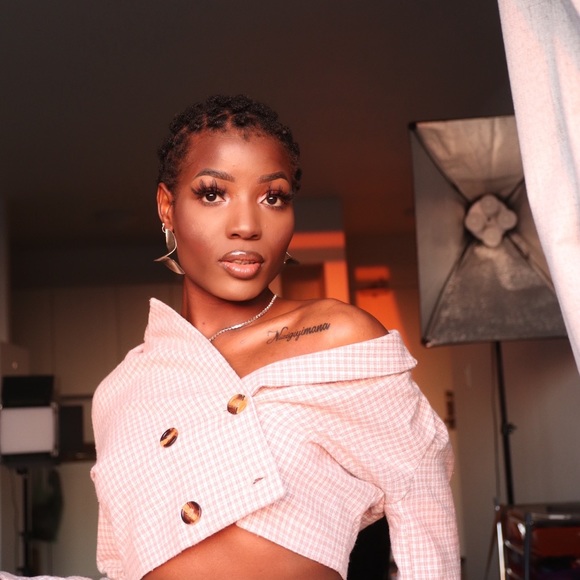 Makeup artist - Picture 4 of 16